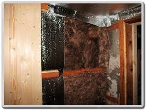 фото: отделка изолоном стен бани
